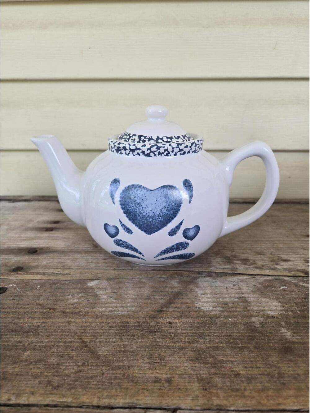 Corelle blue hearts 4 7/8" Stoneware teapot, Jay's Imports
